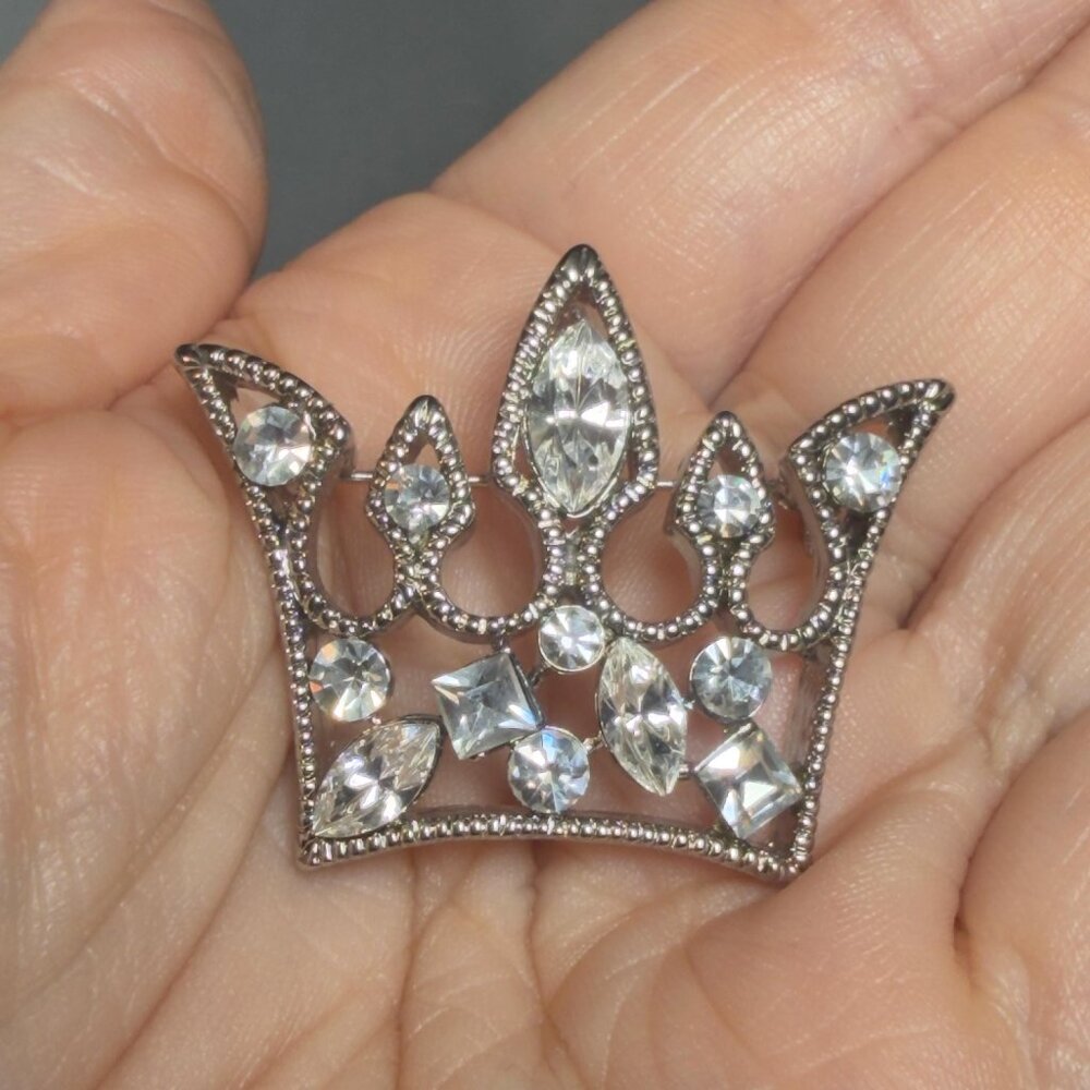 Crown Brooch Rhinestone Silver Tone Royal Tiara Pin 1.5 Inch